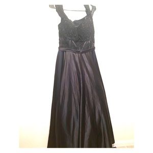 Beautiful long dress...